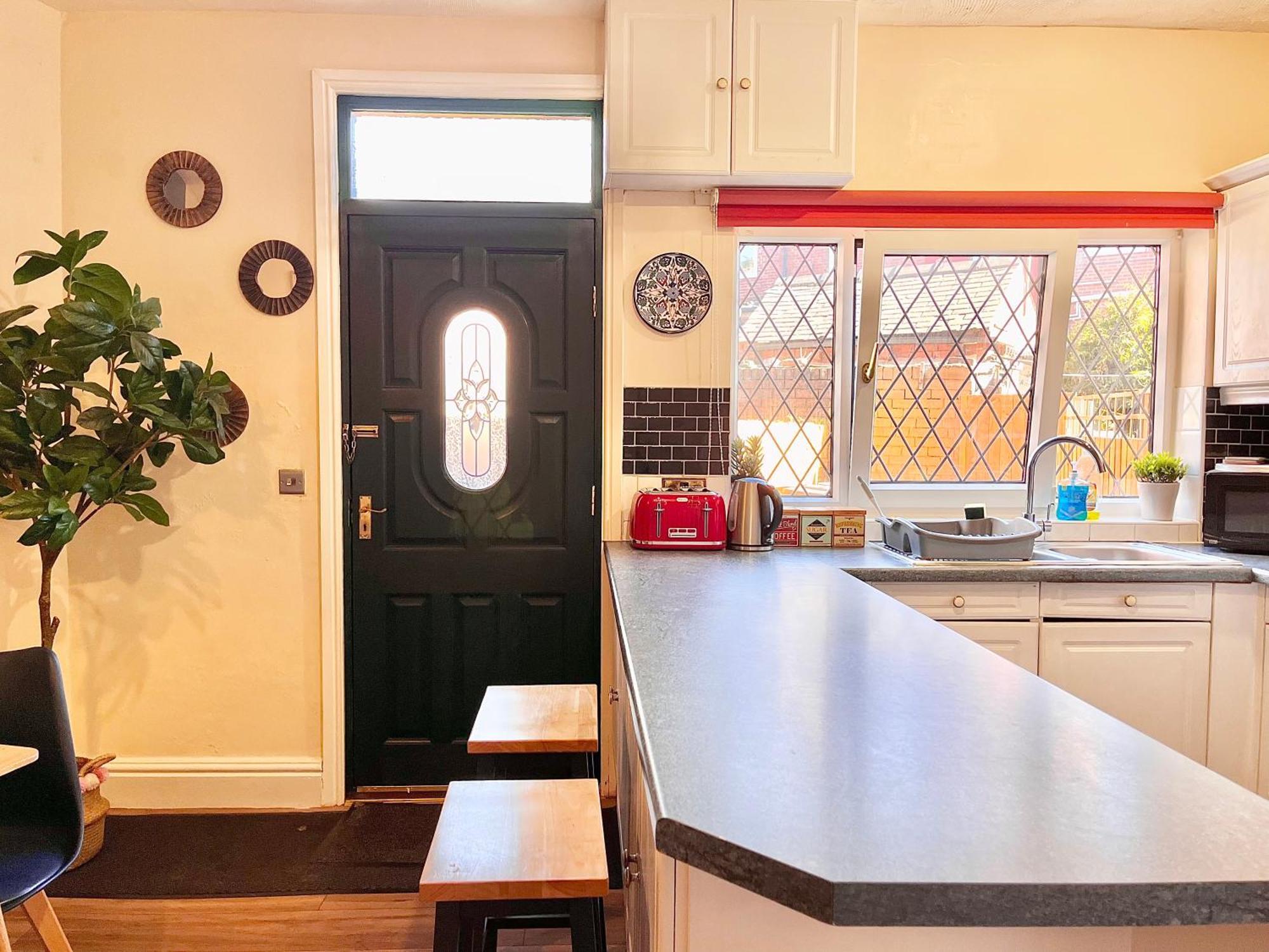 Summer Lane House-3 Bedrooms-Close To M1-Longer Stay-Free Parking Барнсли Экстерьер фото