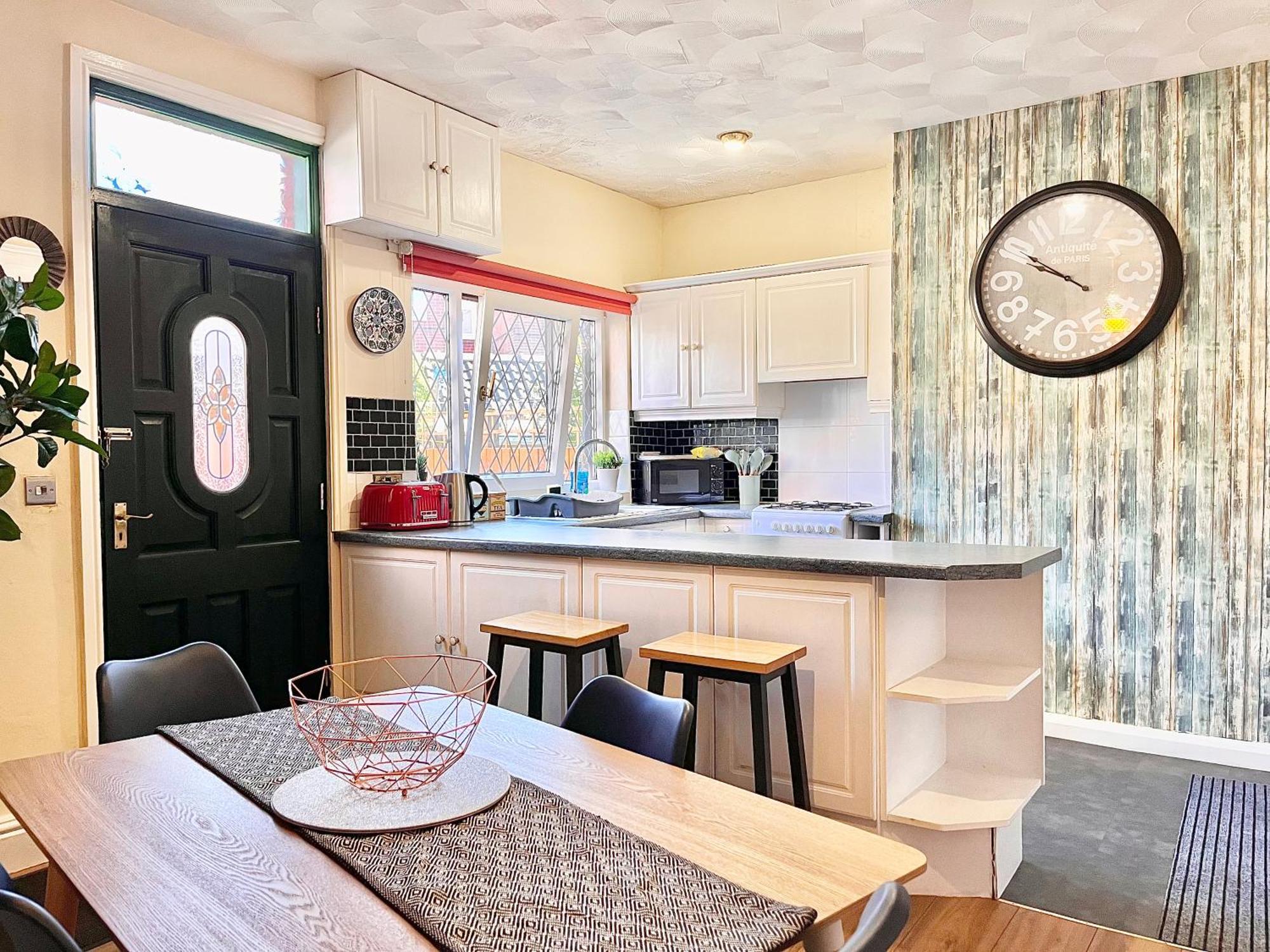 Summer Lane House-3 Bedrooms-Close To M1-Longer Stay-Free Parking Барнсли Экстерьер фото