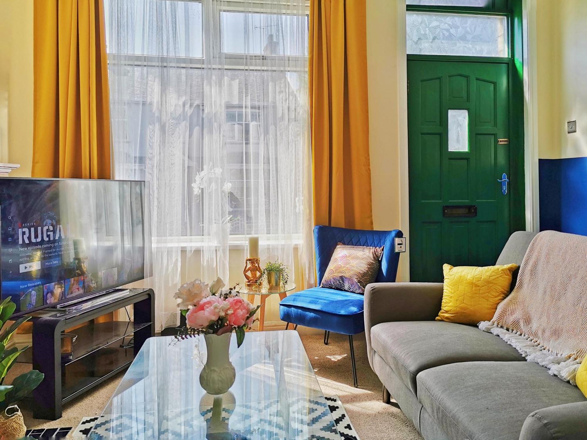 Summer Lane House-3 Bedrooms-Close To M1-Longer Stay-Free Parking Барнсли Экстерьер фото
